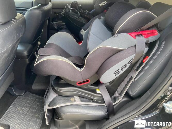 Mitsubishi Outlander 48 interauto-car