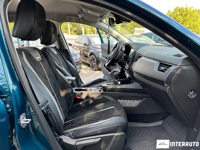 Renault Arkana 38 interauto-car