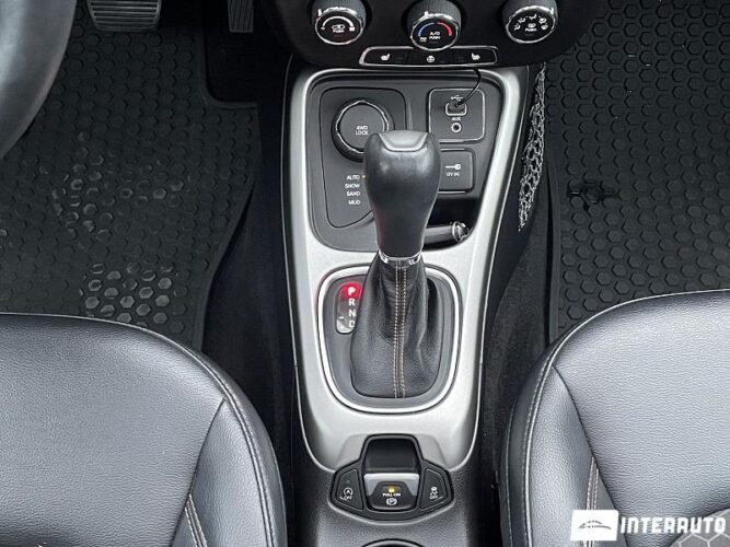 Jeep Compass 56 interauto-car