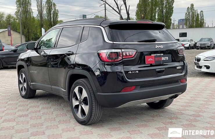 Jeep Compass 45 interauto-car