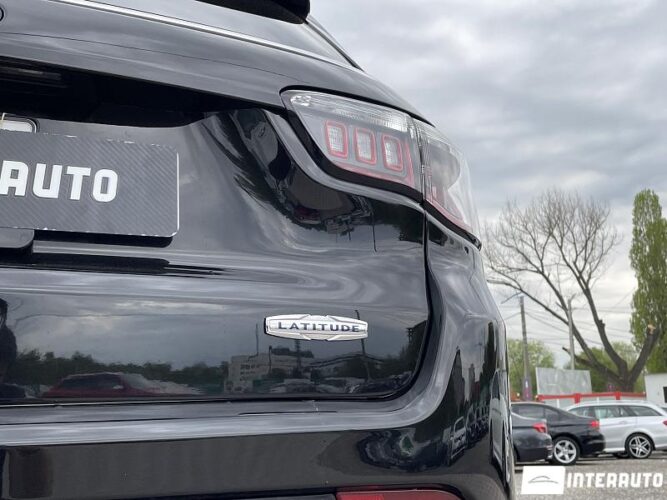 Jeep Compass 42 interauto-car