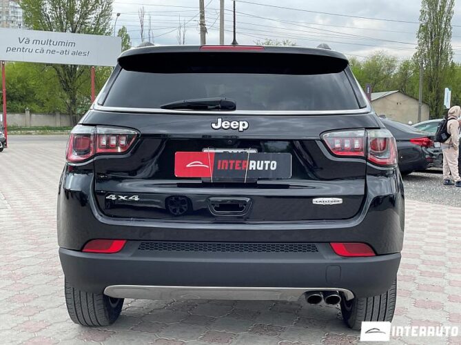 Jeep Compass 44 interauto-car