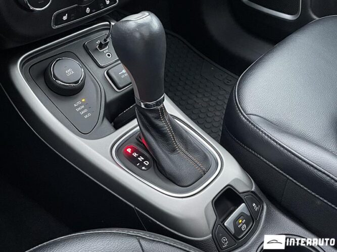 Jeep Compass 55 interauto-car