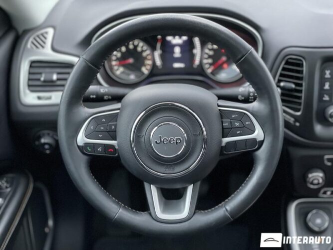 Jeep Compass 48 interauto-car