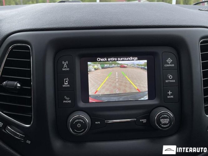 Jeep Compass 52 interauto-car