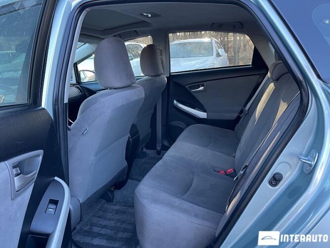 Toyota Prius 49 interauto-car