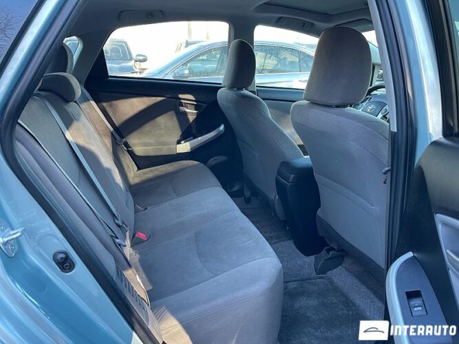 Toyota Prius 48 interauto-car