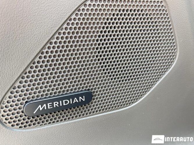 Jaguar F-Pace 51 interauto-car