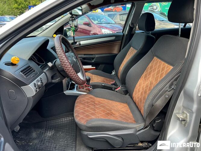 Opel Astra 31 interauto-car