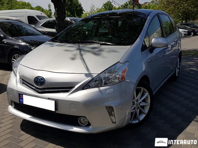 Toyota Prius Plus / V 30 interauto-car