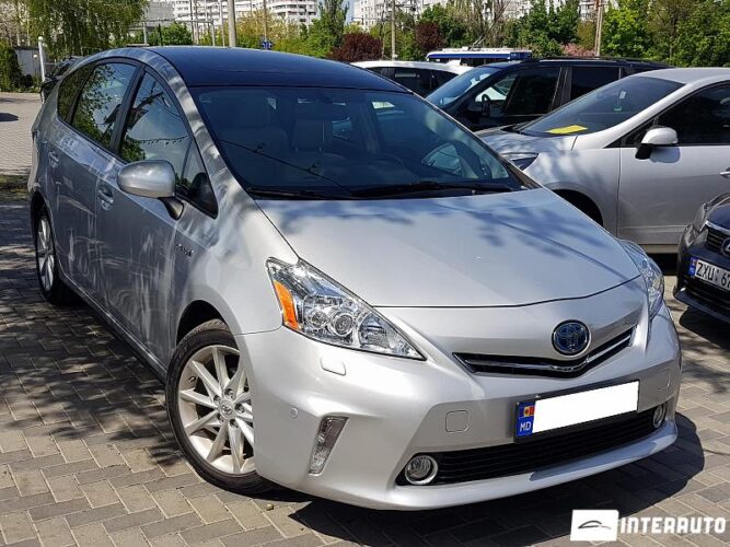 Toyota Prius Plus / V 28 interauto-car