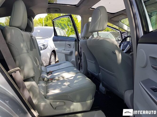 Toyota Prius Plus / V 41 interauto-car