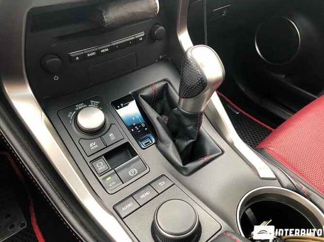 Lexus NX 300H 43 interauto-car