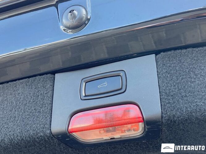 Porsche Cayenne S Hybrid 37 interauto-car