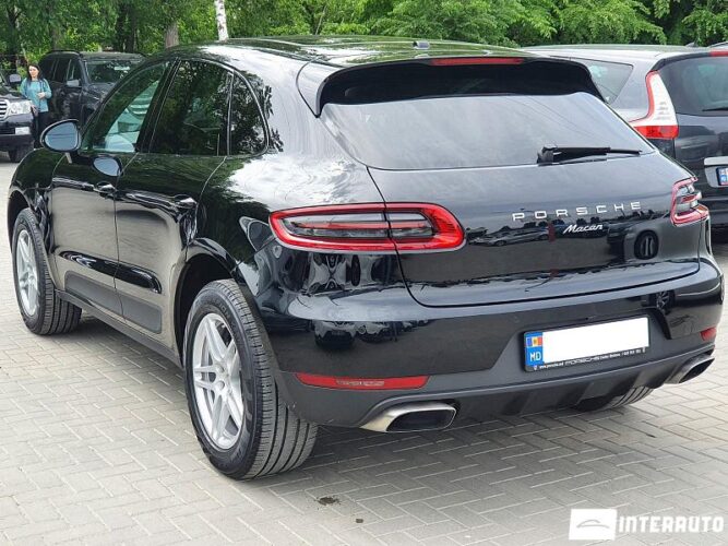 Porsche Macan 32 interauto-car