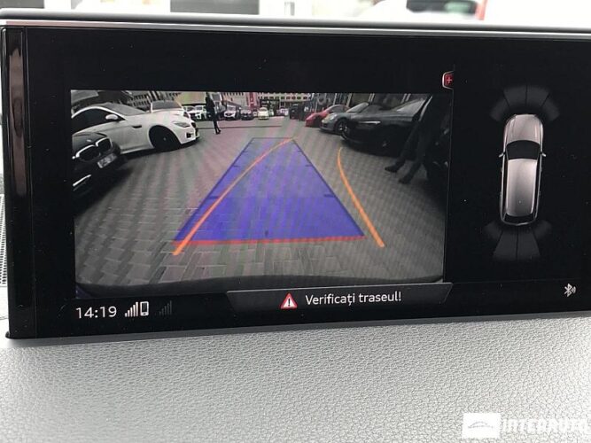 Audi Q7 44 interauto-car