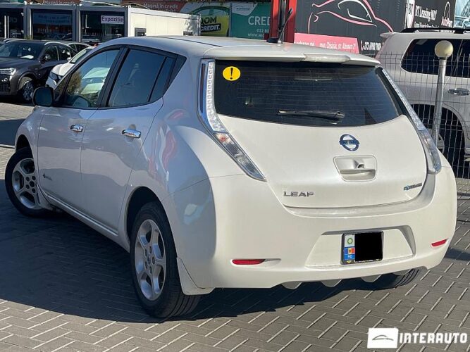 Nissan Leaf 29 interauto-car