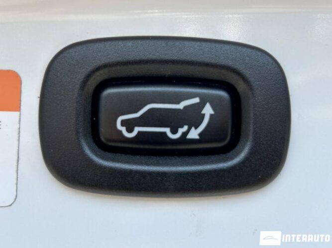 Mitsubishi Outlander 46 interauto-car