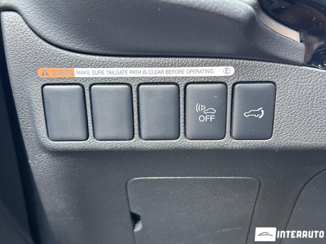 Mitsubishi Outlander 39 interauto-car