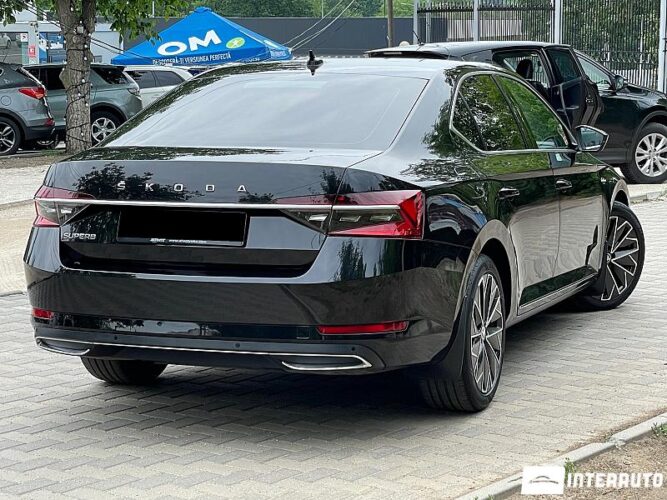 Skoda Superb 41 interauto-car