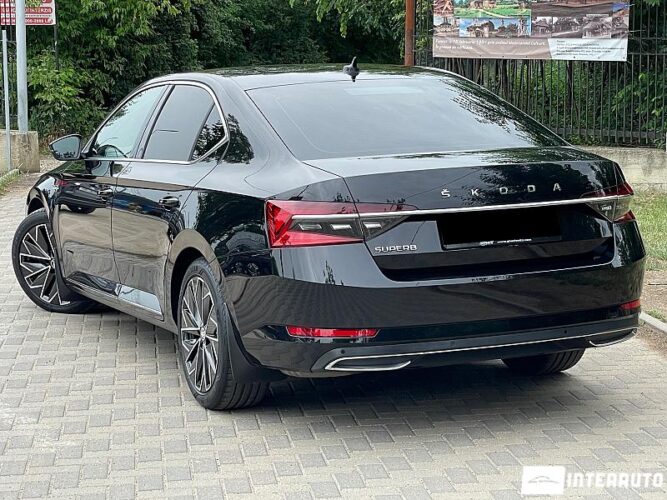 Skoda Superb 42 interauto-car