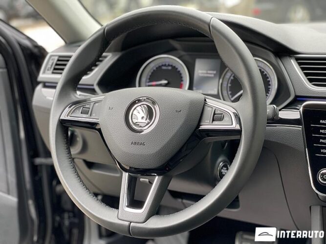 Skoda Superb 45 interauto-car