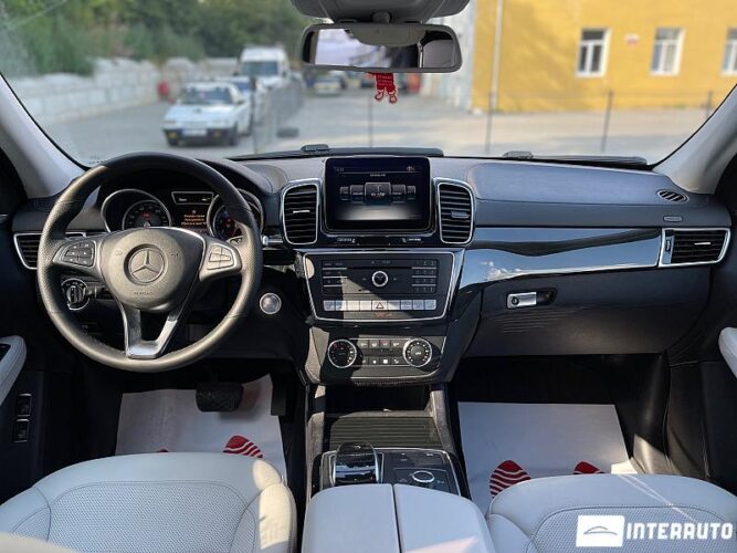 Mercedes GLE 550e 46 interauto-car