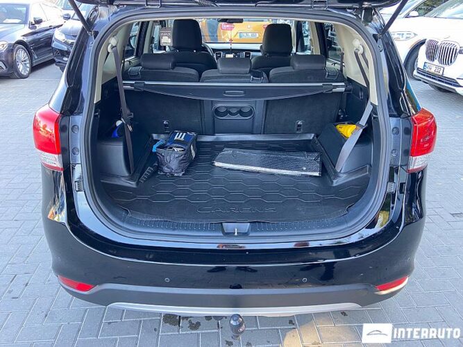 Kia Carens 33 interauto-car