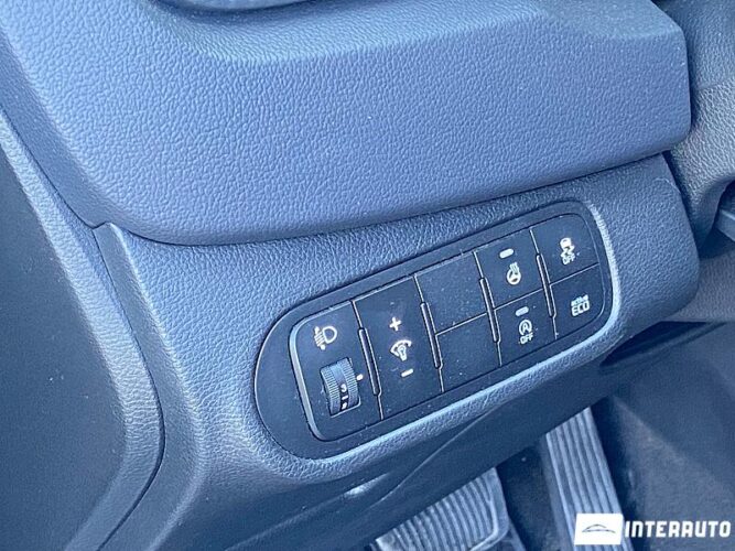 Kia Carens 36 interauto-car