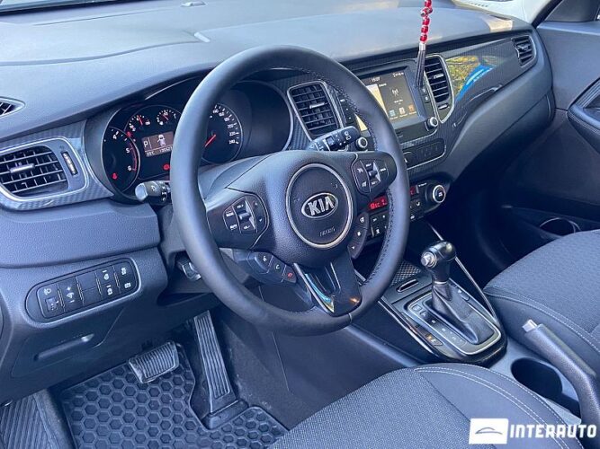 Kia Carens 35 interauto-car