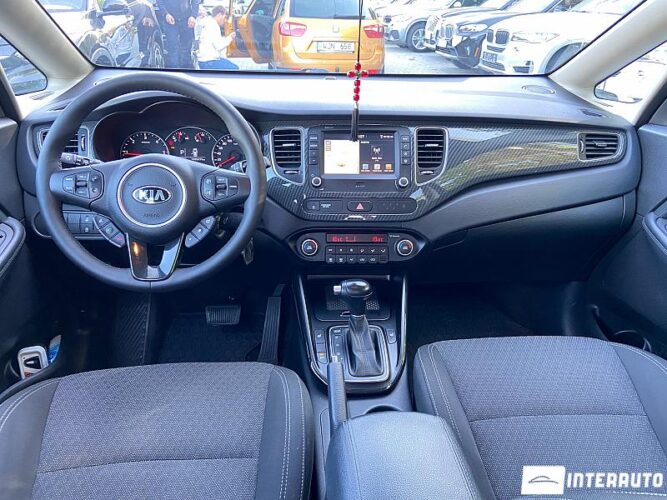 Kia Carens 42 interauto-car