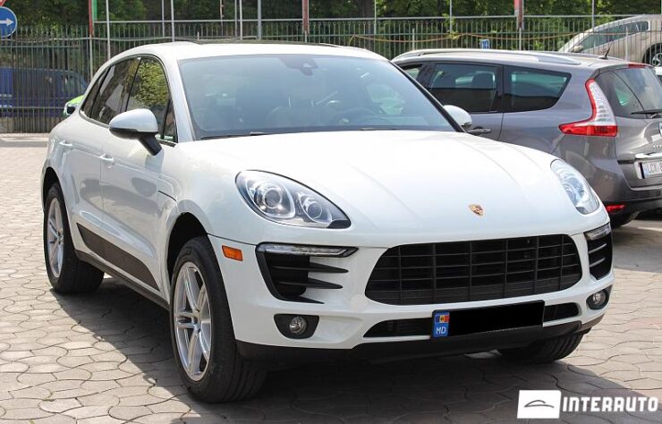 Porsche Macan 33 interauto-car