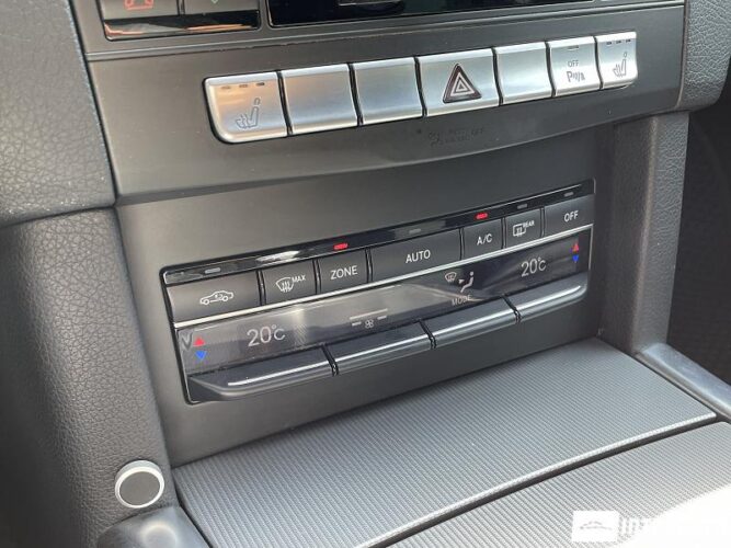 Mercedes E 300h 49 interauto-car