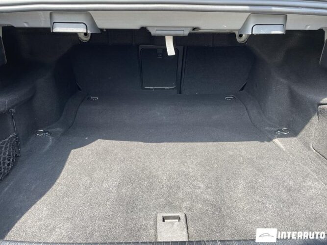 Mercedes E 300h 53 interauto-car