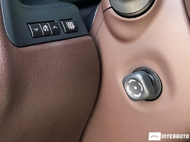 Lexus RX 450h 51 interauto-car