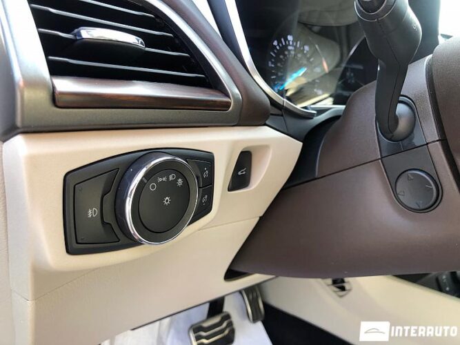 Ford Fusion 40 interauto-car