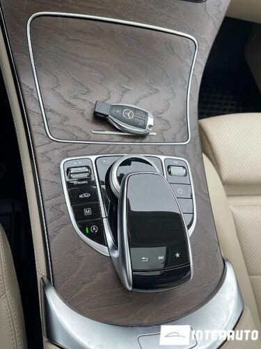 Mercedes GLC 250 Coupe 44 interauto-car