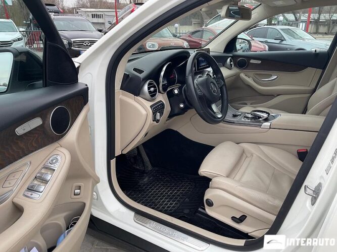 Mercedes GLC 250 Coupe 36 interauto-car