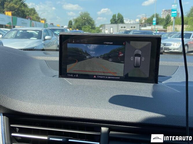 Audi Q7 43 interauto-car