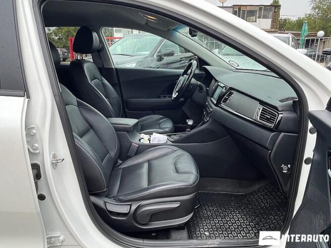 Kia Niro 55 interauto-car