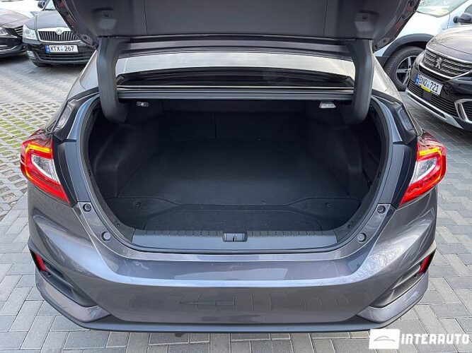 Honda Clarity 34 interauto-car