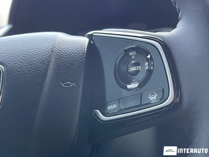 Honda Clarity 41 interauto-car