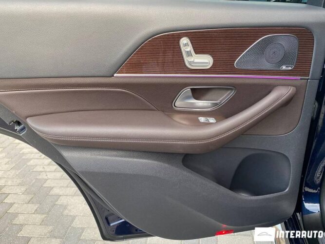 Mercedes GLE 300d 51 mercedes GLE 300d 2019