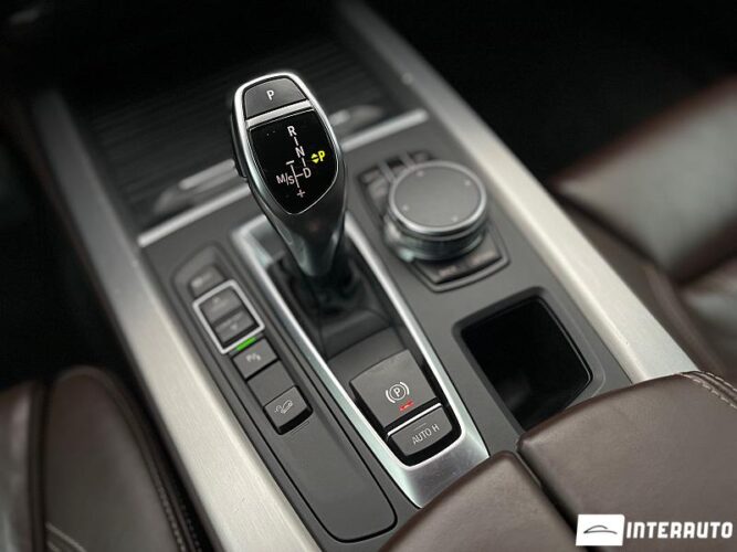 BMW X5 3.0D 64 interauto-car