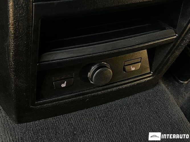 BMW X5 3.0D 68 interauto-car