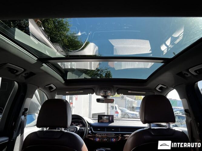 Audi Q7 55 interauto-car