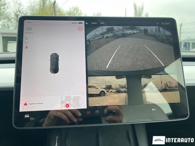 Tesla Model 3 39 interauto-car