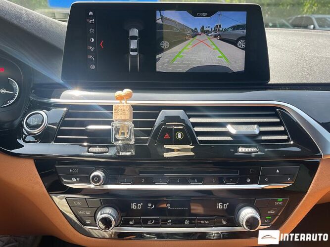 BMW 530e 37 interauto-car