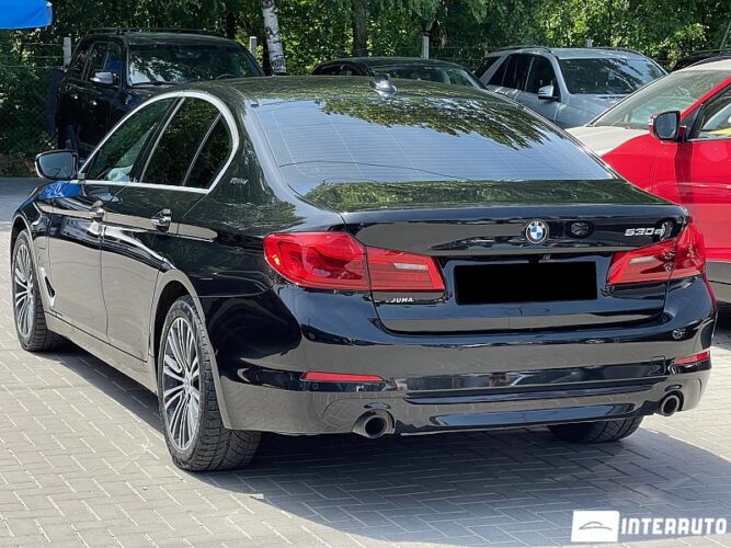 BMW 530e 28 interauto-car