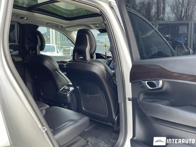 Volvo XC 90 53 interauto-car